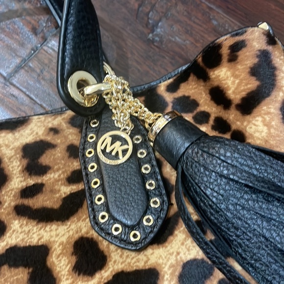 GORGEOUS Leopard Haircalf Michael Kors Bag - Picture 4 of 11